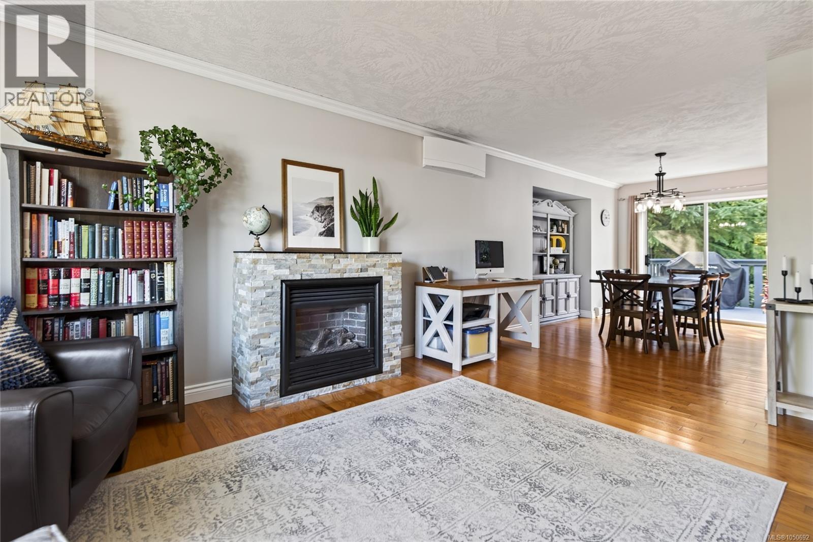 2149 Murrelet Drive, Comox, British Columbia, V9M3P5, Comox, British Columbia — photo 3 of 5