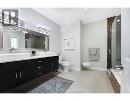 2216 Roxborough, Windsor, ON N9B0A5 Photo 29