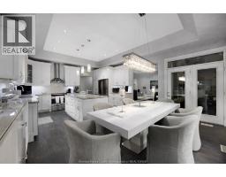 2216 Roxborough, Windsor, ON N9B0A5 Photo 19