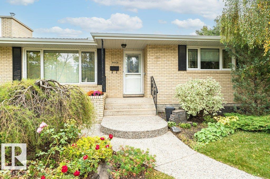 3543 106A ST NW, Edmonton, Alberta, T6J1A7