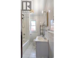 322 Partington Unit# Upper, Windsor, ON N9B2N5 Photo 12