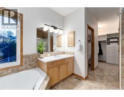 200, 274256 272 Street W, Rural Foothills County, AB T0L1K0 Photo 26