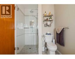 217 Douglas Glen Close Se, Calgary, AB T2Z2V7 Photo 22