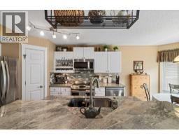 4pc Bathroom - 217 Douglas Glen Close Se, Calgary, AB T2Z2V7 Photo 10