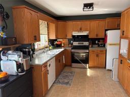 106 Campbell Avenue W, Dauphin, MB R7N0A1 Photo 16