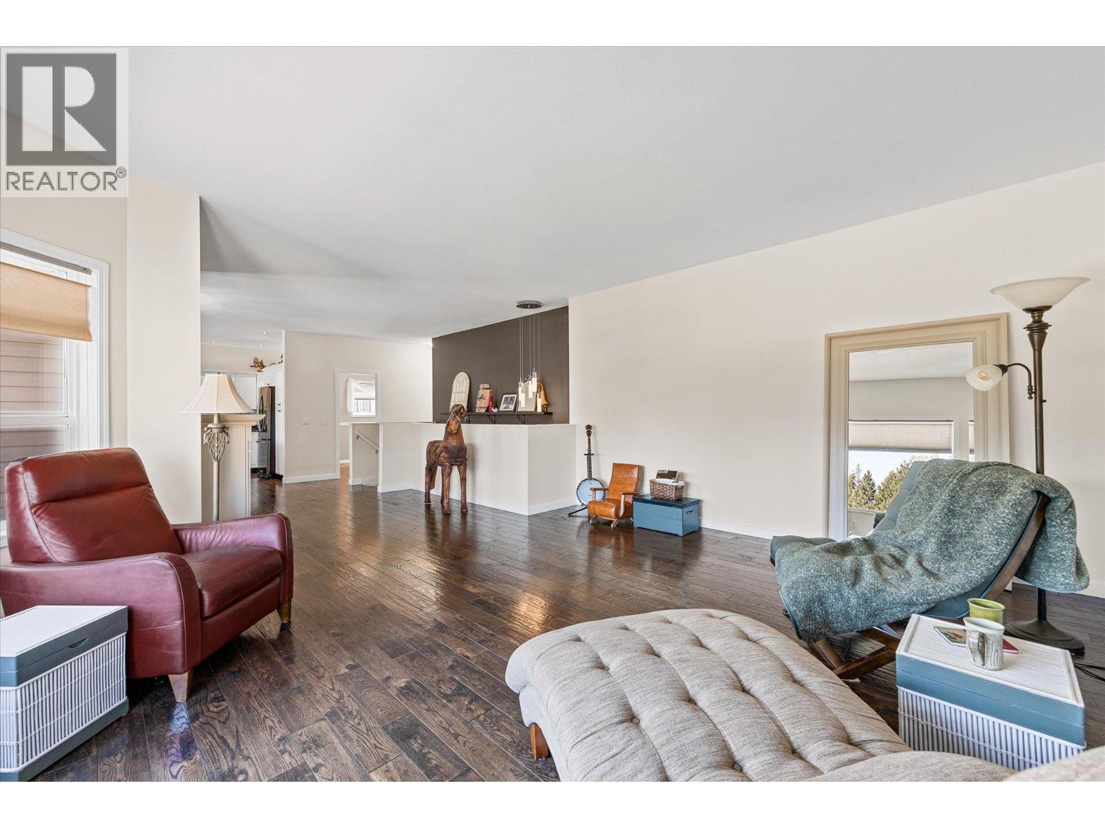 5827 Victoria Street, Peachland