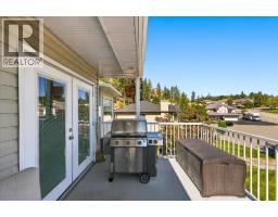 5827 Victoria Street, Peachland, BC V0H1X4 Photo 20