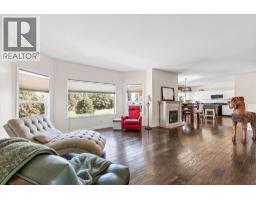 Family room - 5827 Victoria Street, Peachland, BC V0H1X4 Photo 7