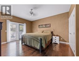 5827 Victoria Street, Peachland, BC V0H1X4 Photo 21