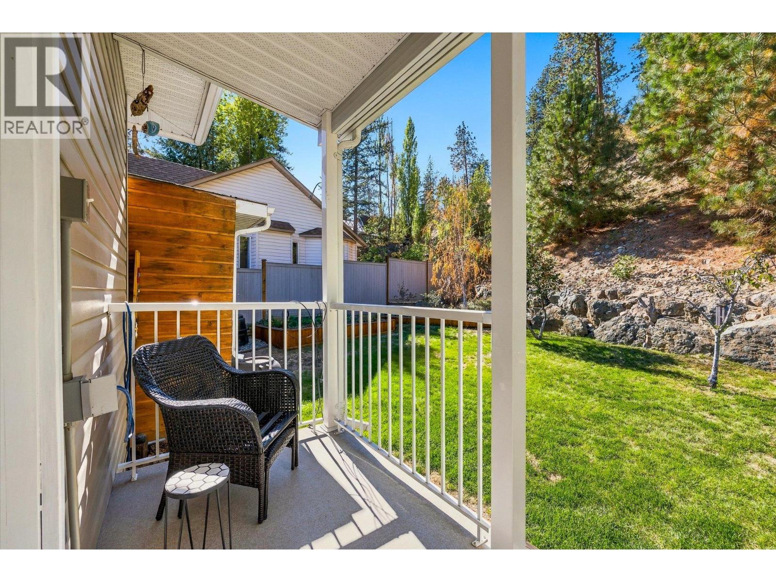 5827 Victoria Street, Peachland