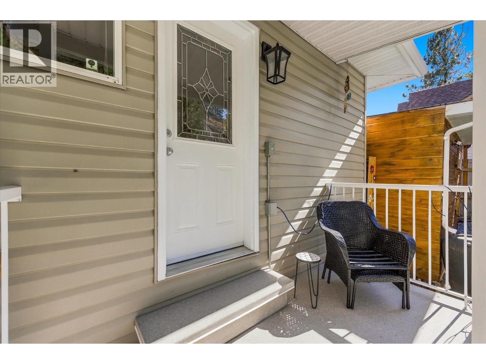 5827 Victoria Street - 30