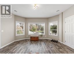5827 Victoria Street, Peachland, BC V0H1X4 Photo 35