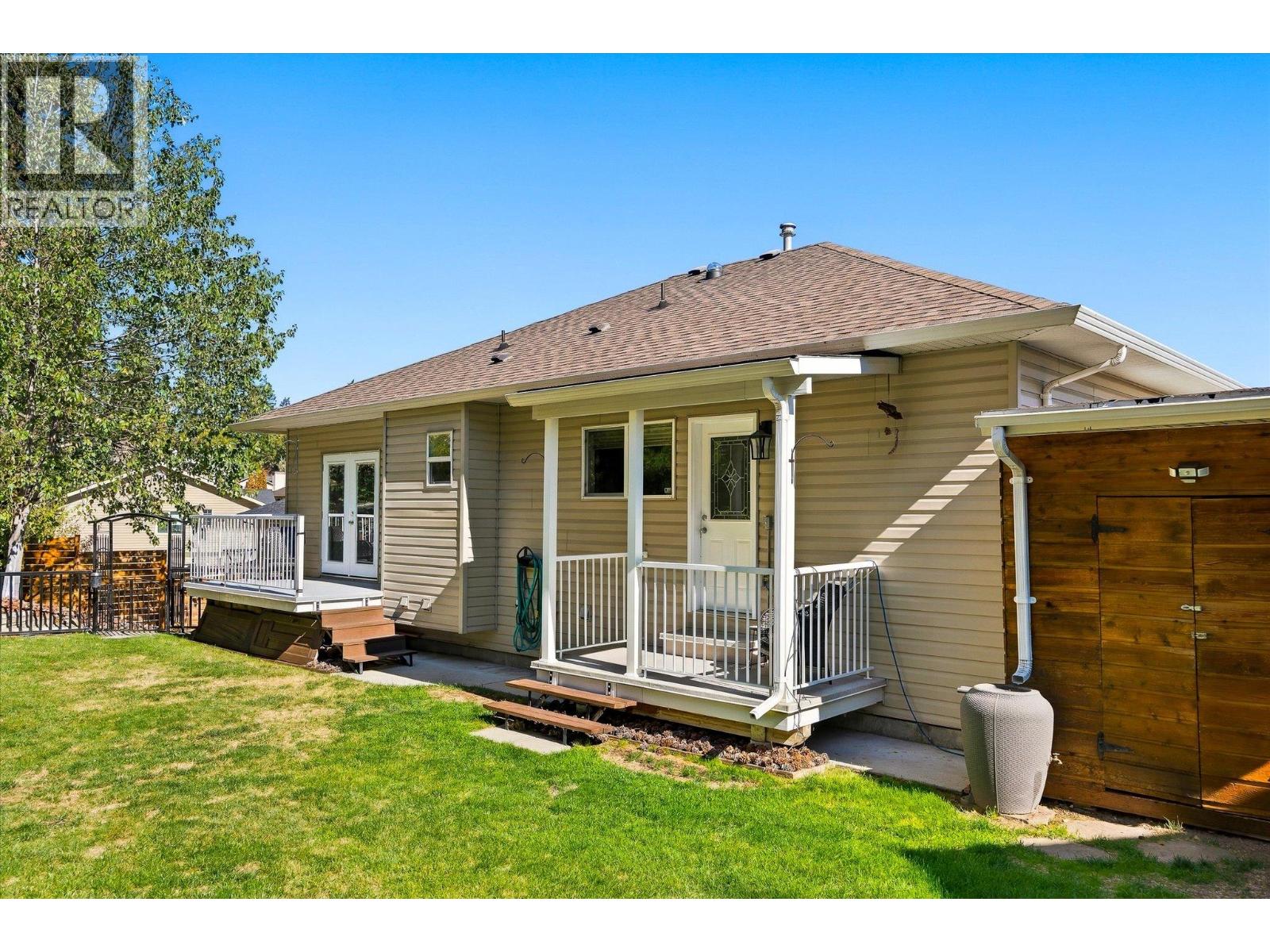 5827 Victoria Street - 52