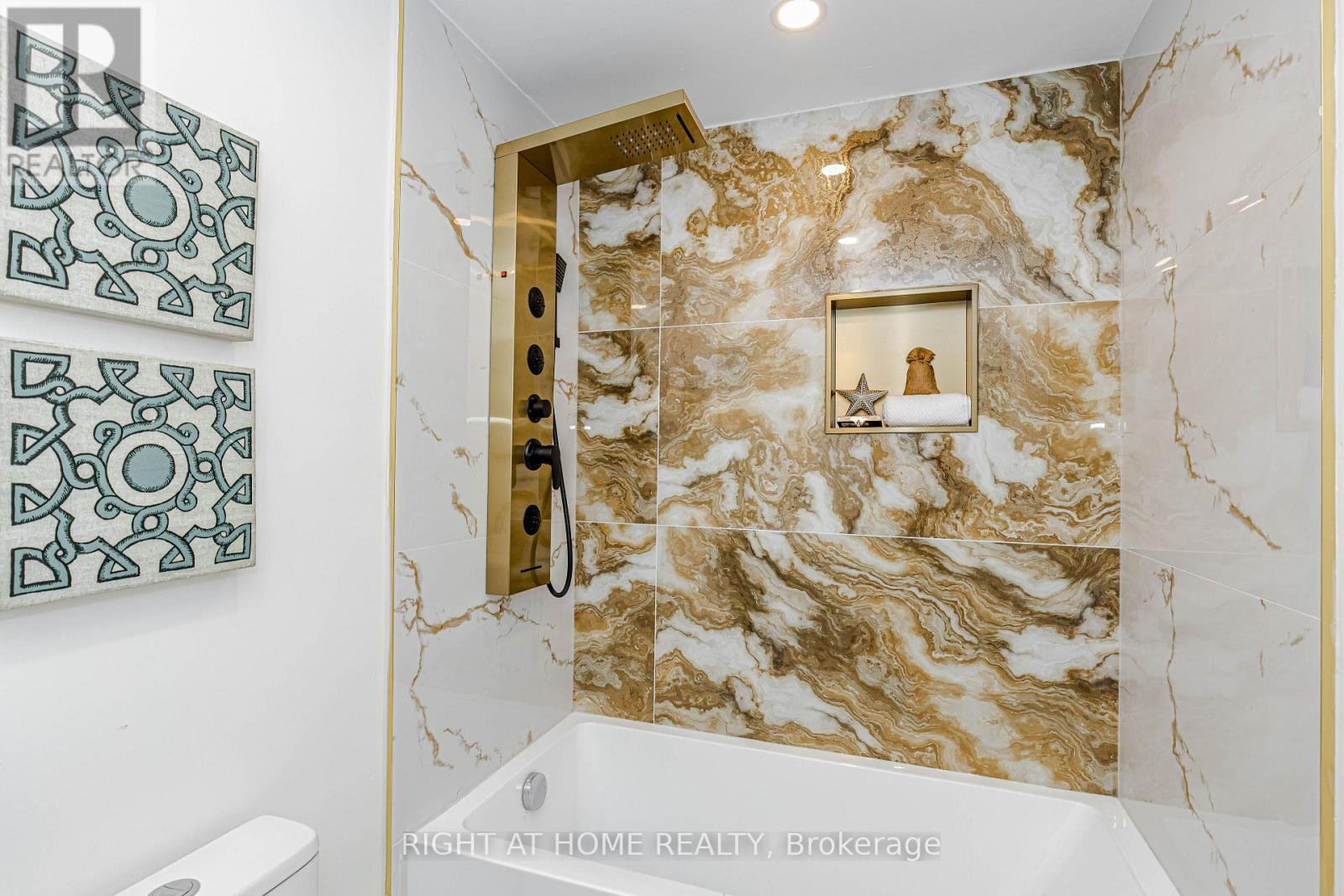 8 HAZELGLEN COURT - Image 33