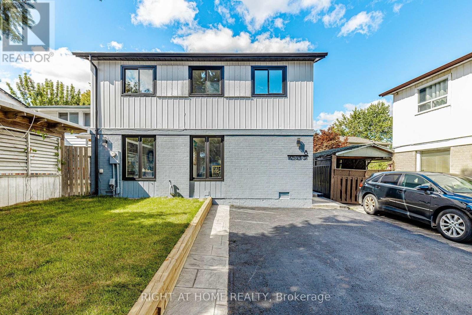 Photo of 8 HAZELGLEN COURT