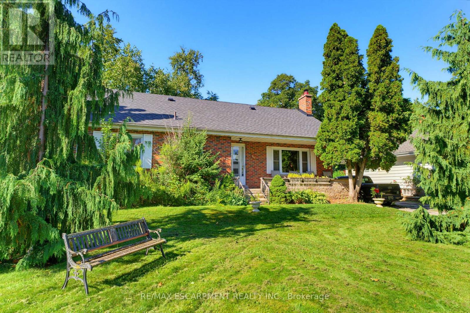 Photo of 940 Harvey Place