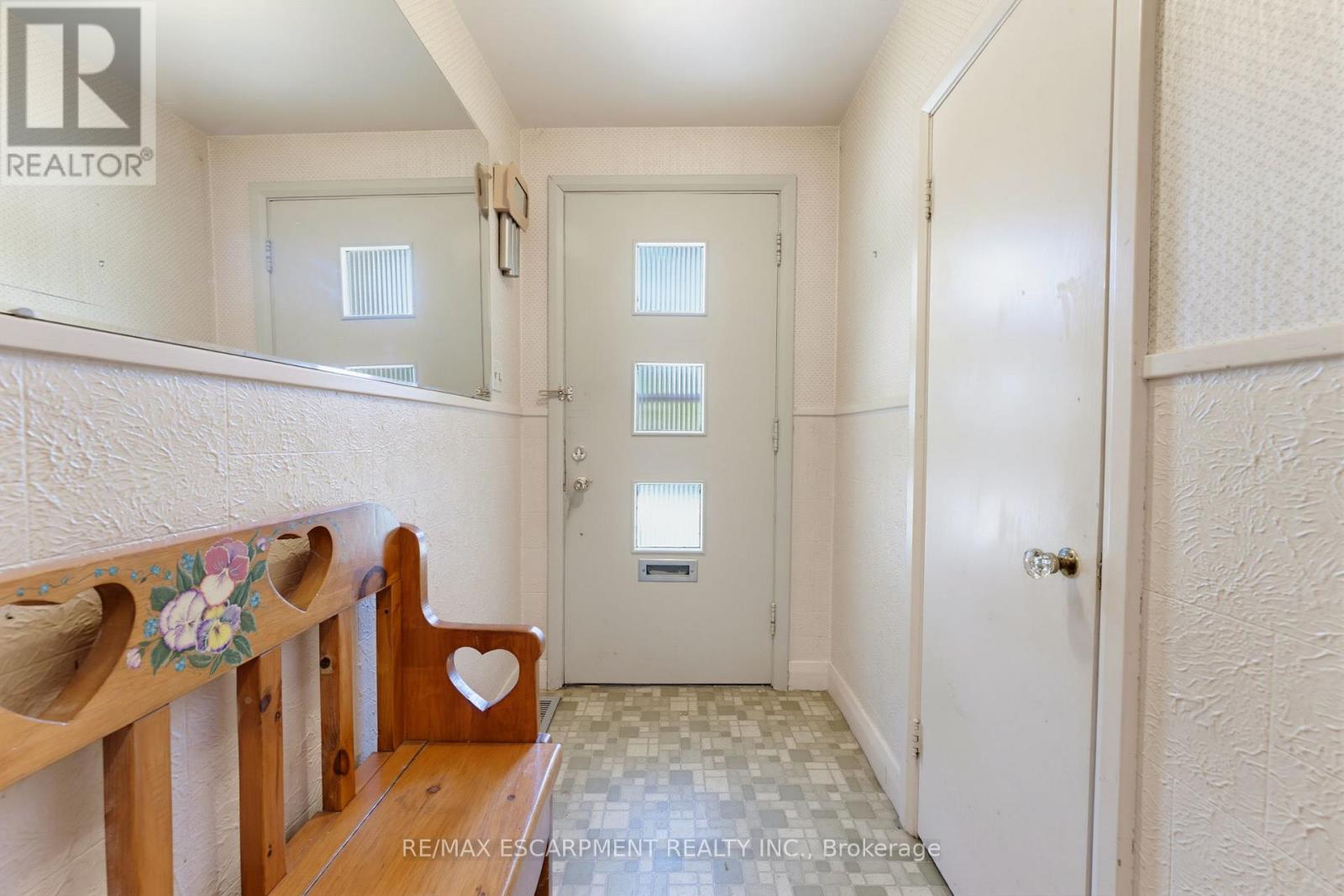 Photo of 940 HARVEY PLACE