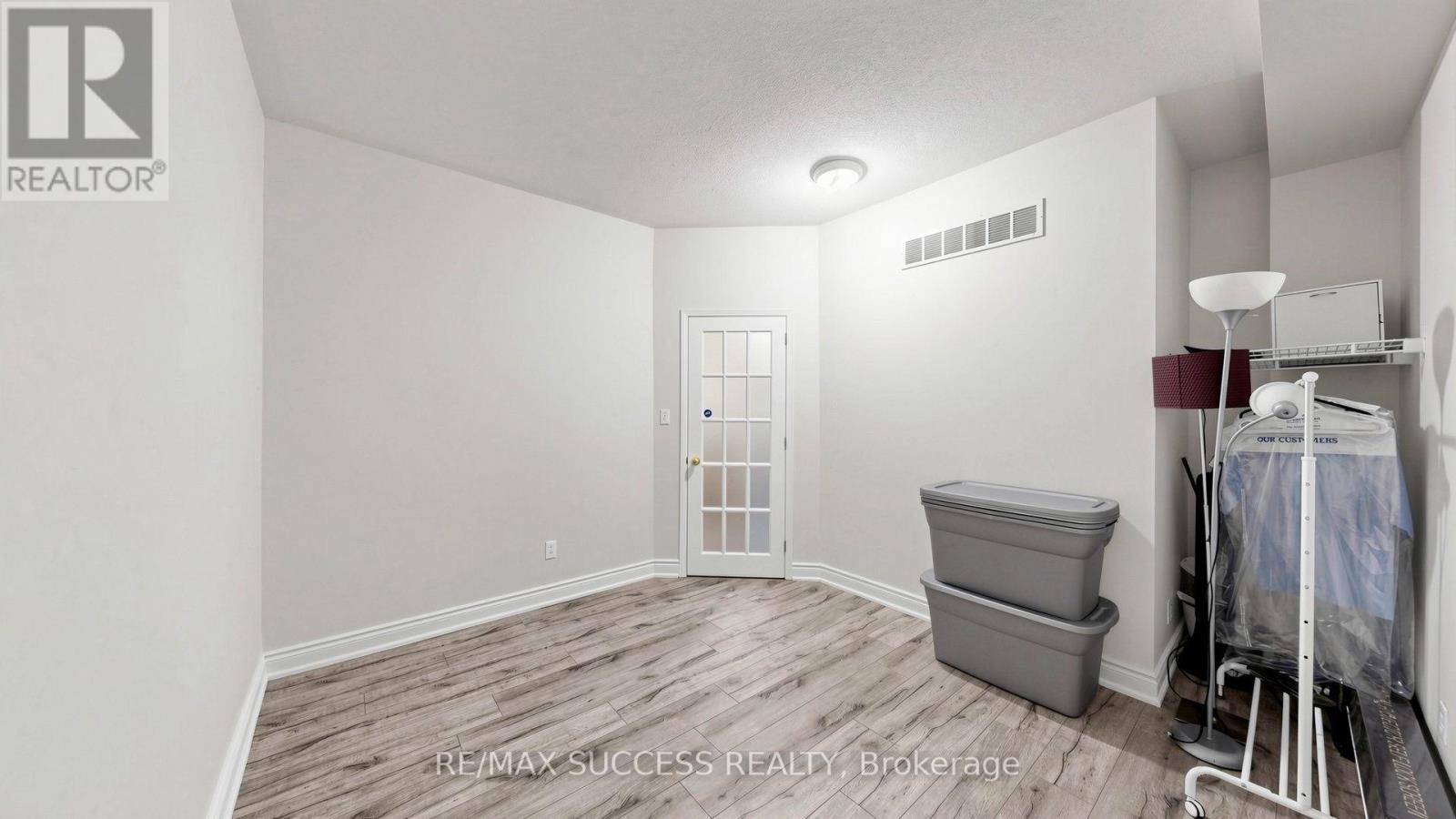 19 BOOT TERRACE - Image 25