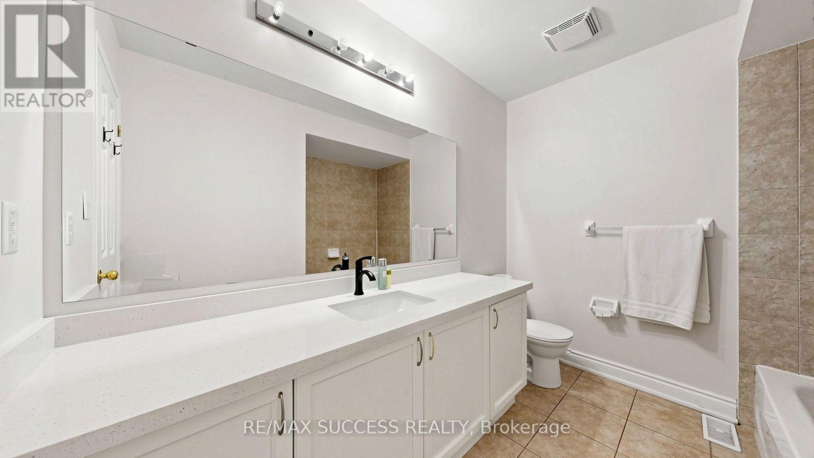 19 BOOT TERRACE - Image 40