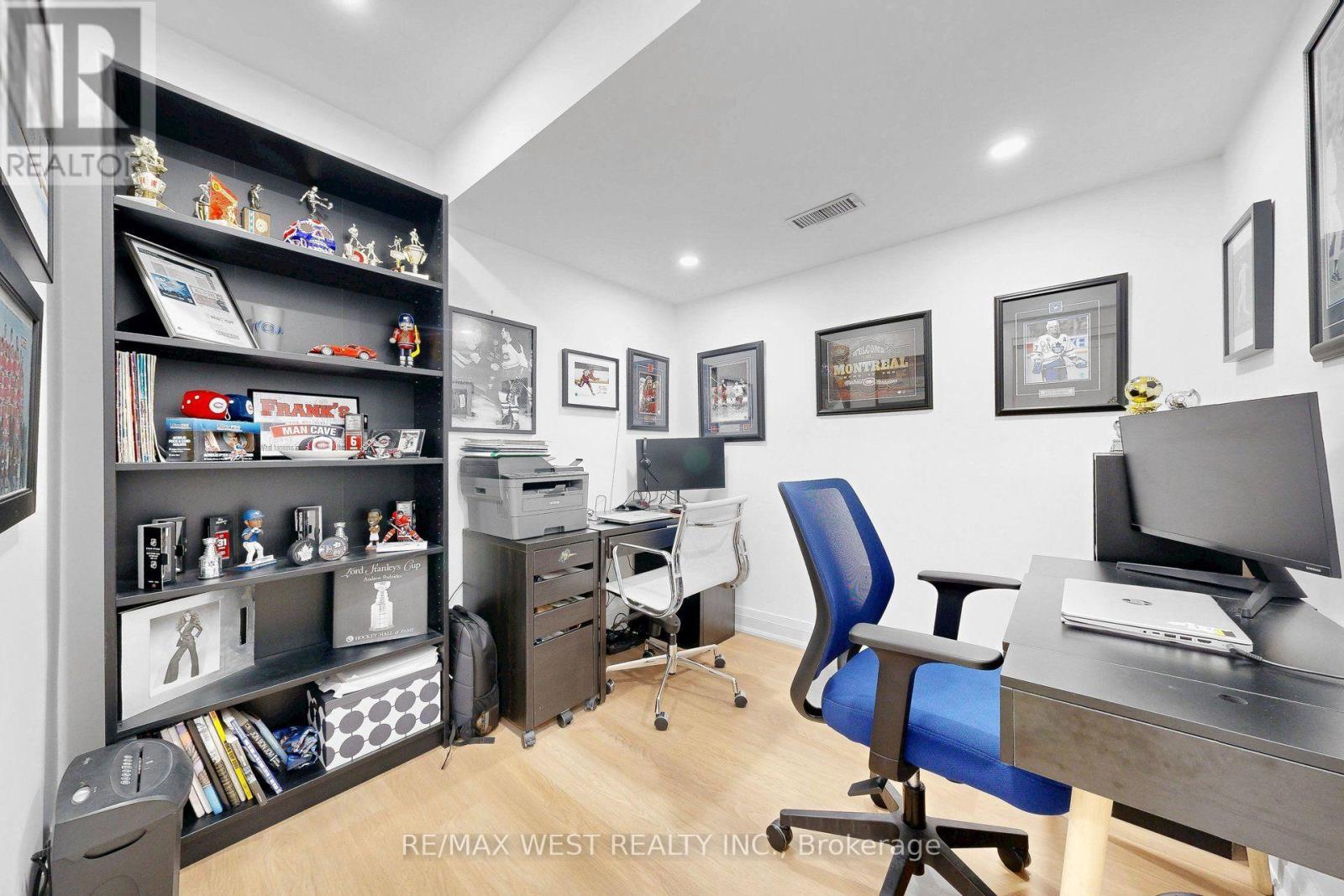 972 CASTLEFIELD AVENUE - Image 41