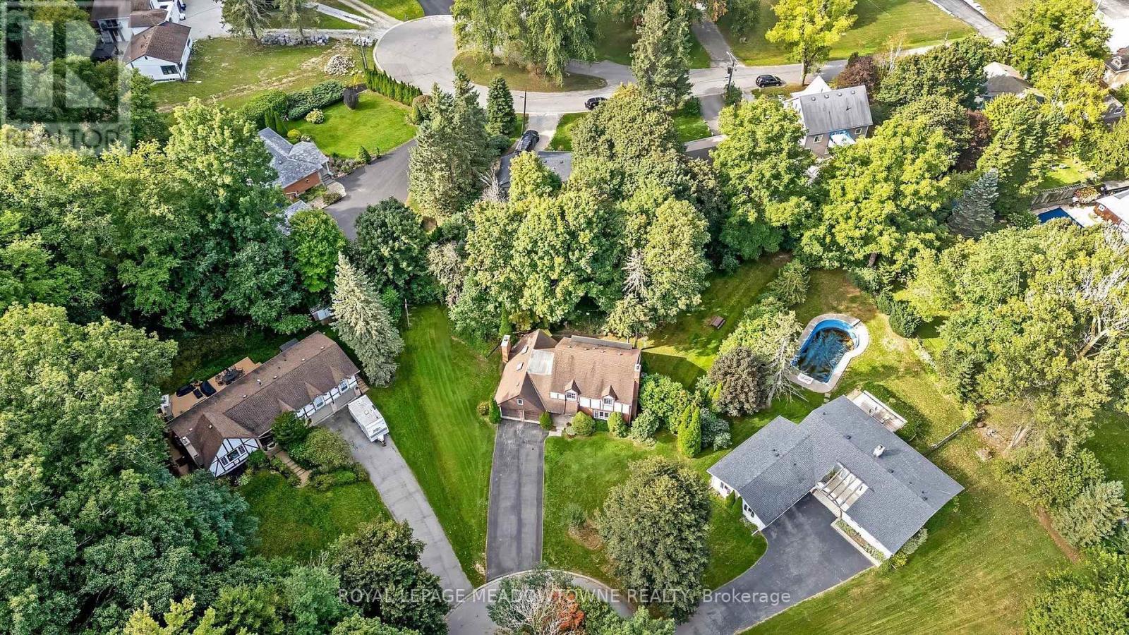12 MULLEN PLACE - 3