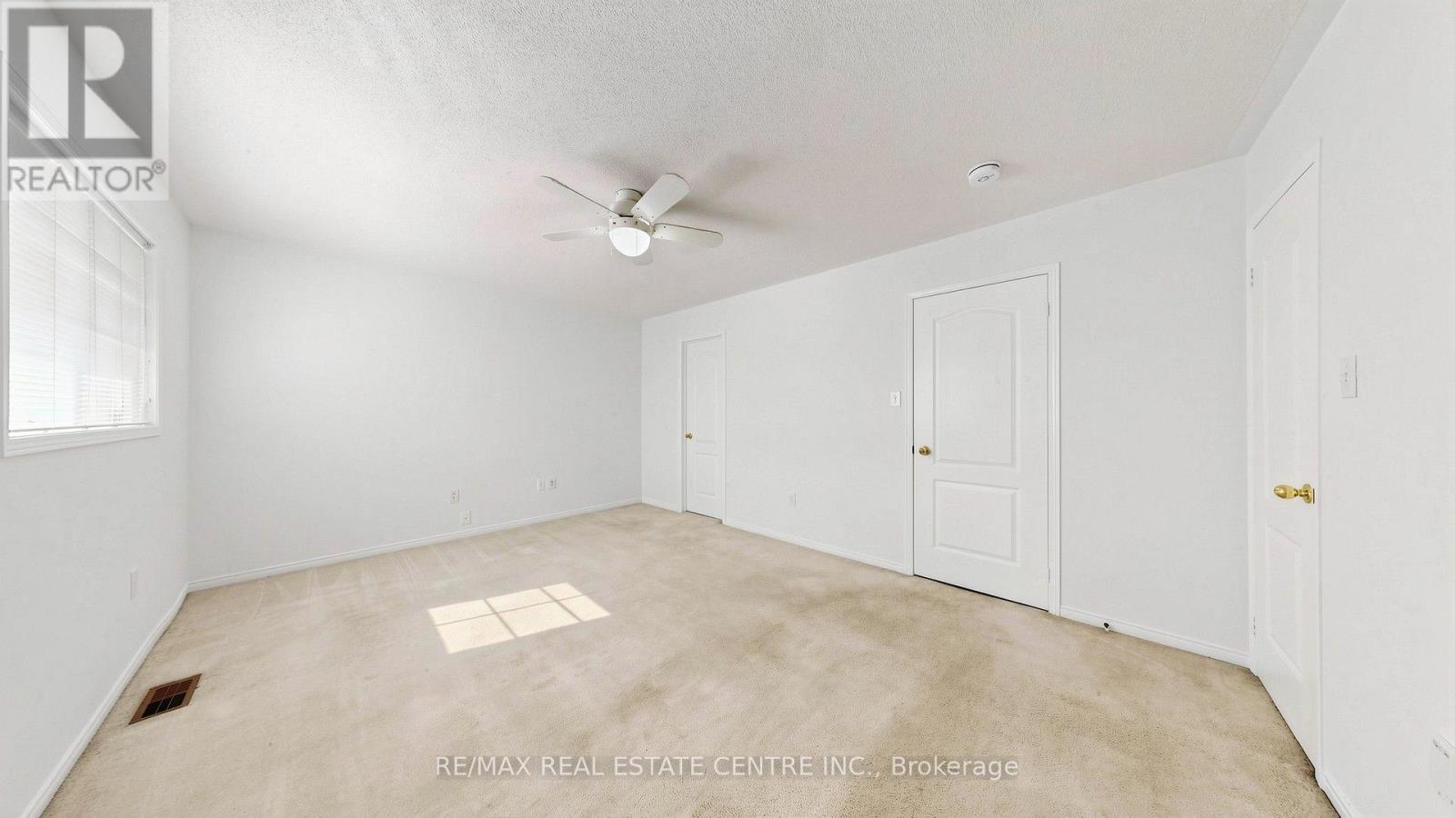 30 CULTURE CRESCENT - 24