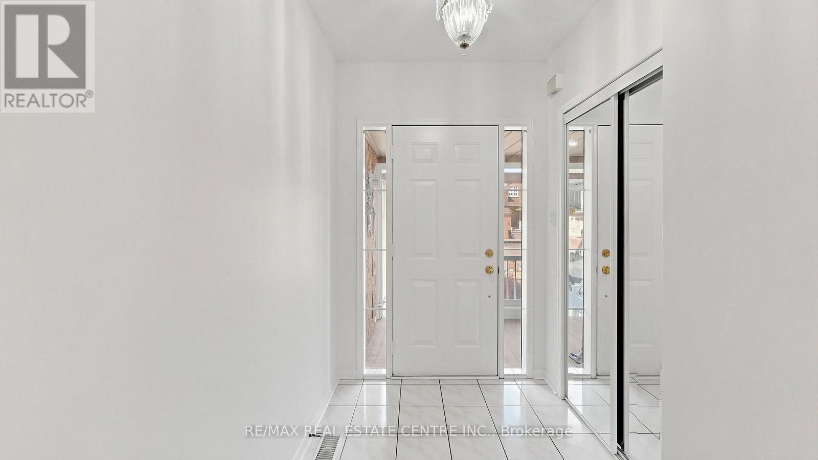 Photo of 30 CULTURE CRESCENT