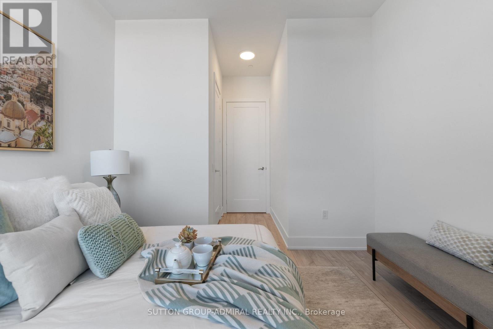 #224 858 DUPONT STREET - 15