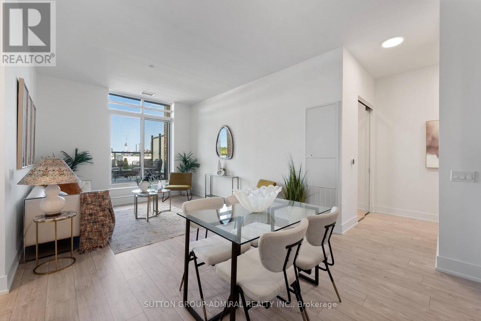 #224 858 DUPONT STREET - 2