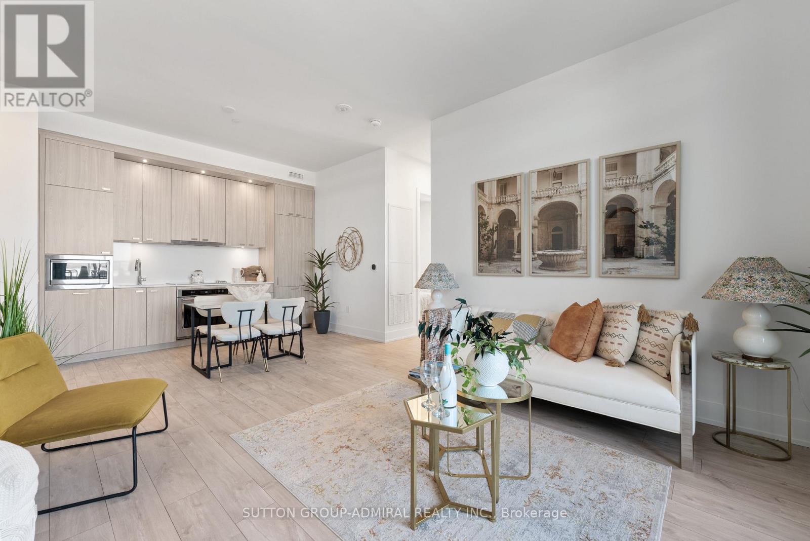 #224 858 DUPONT STREET - 22