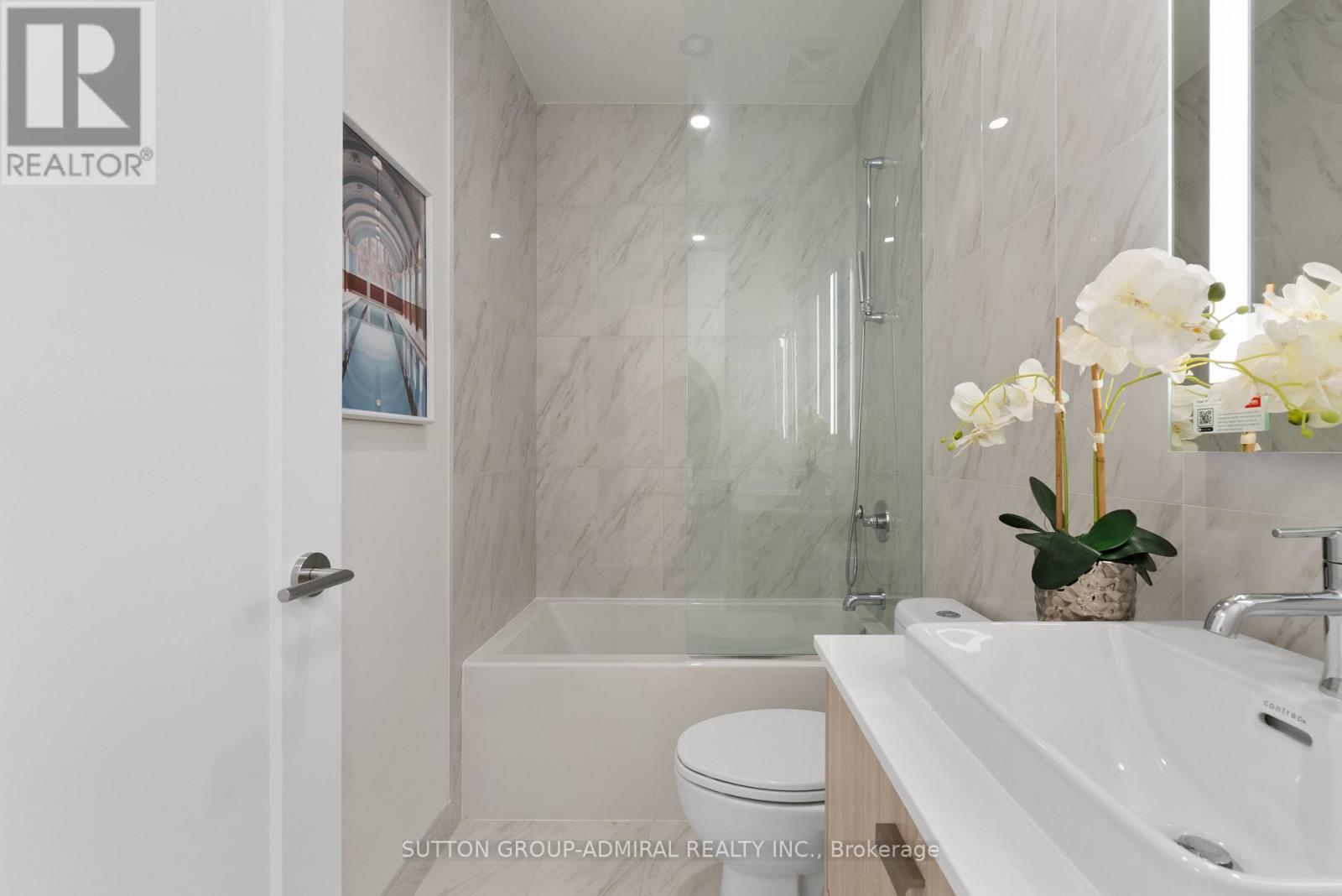 #224 858 DUPONT STREET - 5
