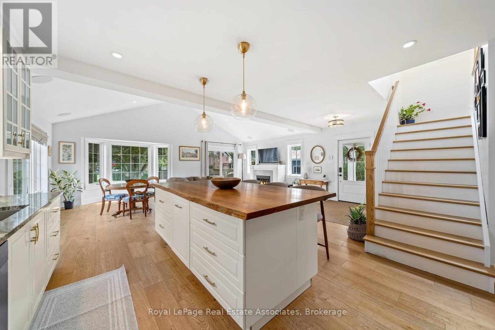 16 WILDWOOD ROAD - 14
