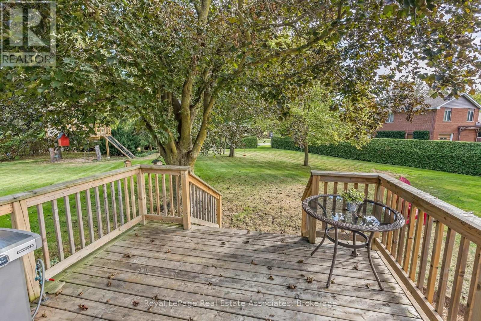 16 WILDWOOD ROAD - 38