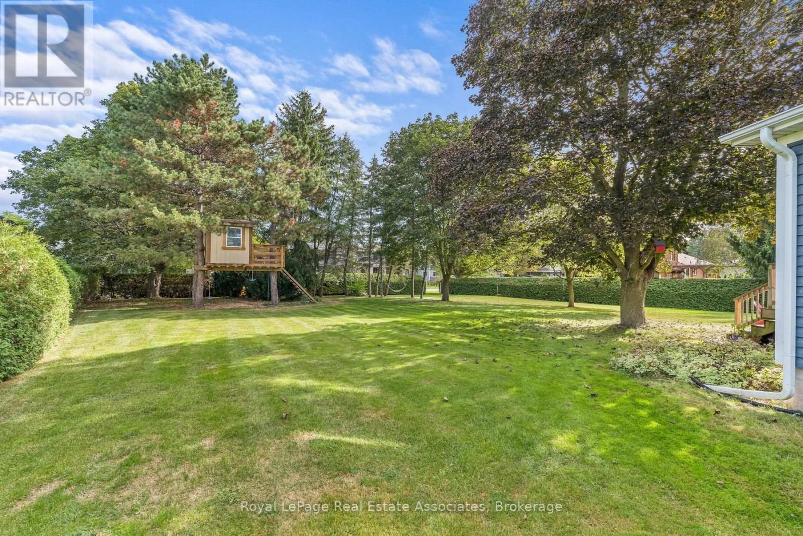 16 WILDWOOD ROAD - 40