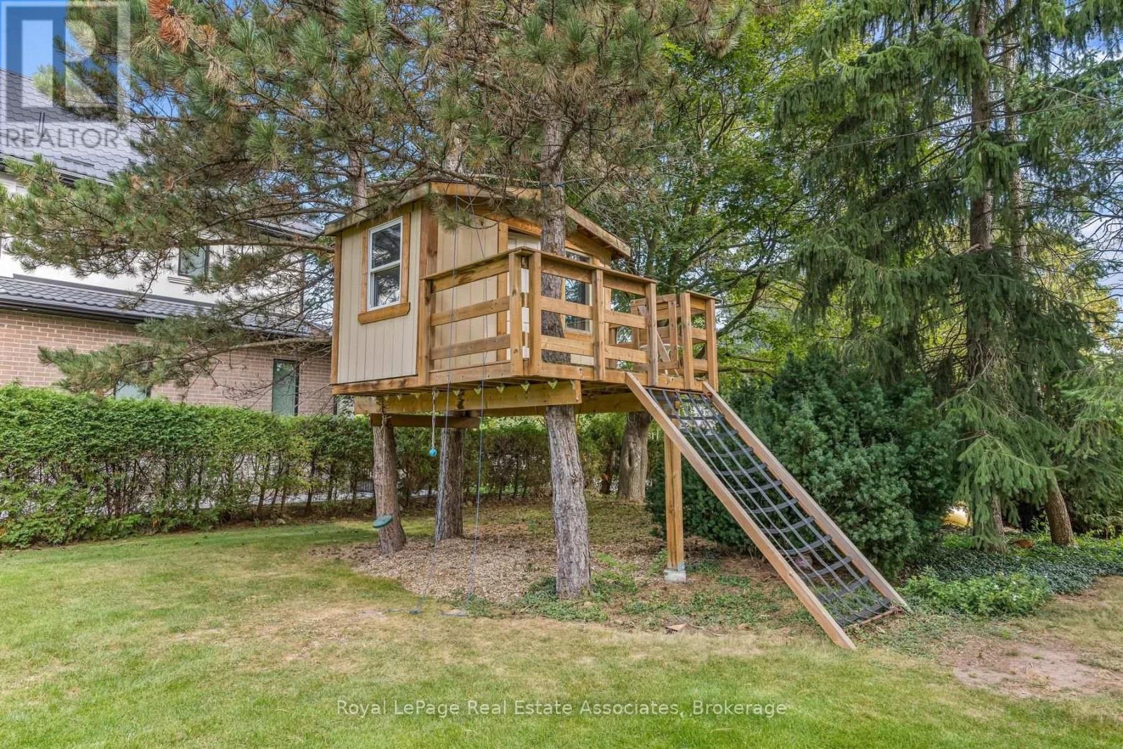 16 WILDWOOD ROAD - 42