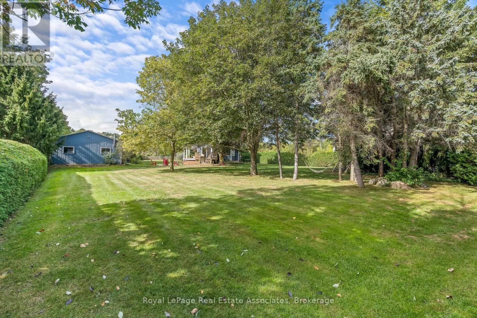 16 WILDWOOD ROAD - 44