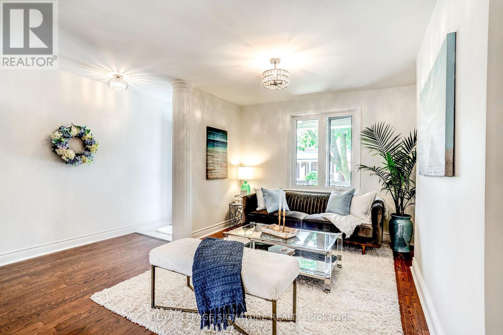 Photo of 105 EARLSCOURT AVENUE
