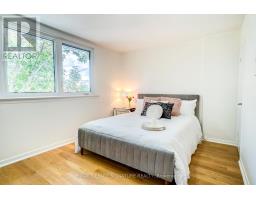 105 Earlscourt Avenue, Toronto, ON M6E4A8 Photo 10