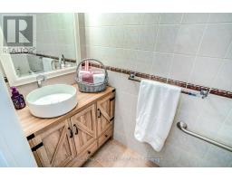 105 Earlscourt Avenue, Toronto, ON M6E4A8 Photo 9