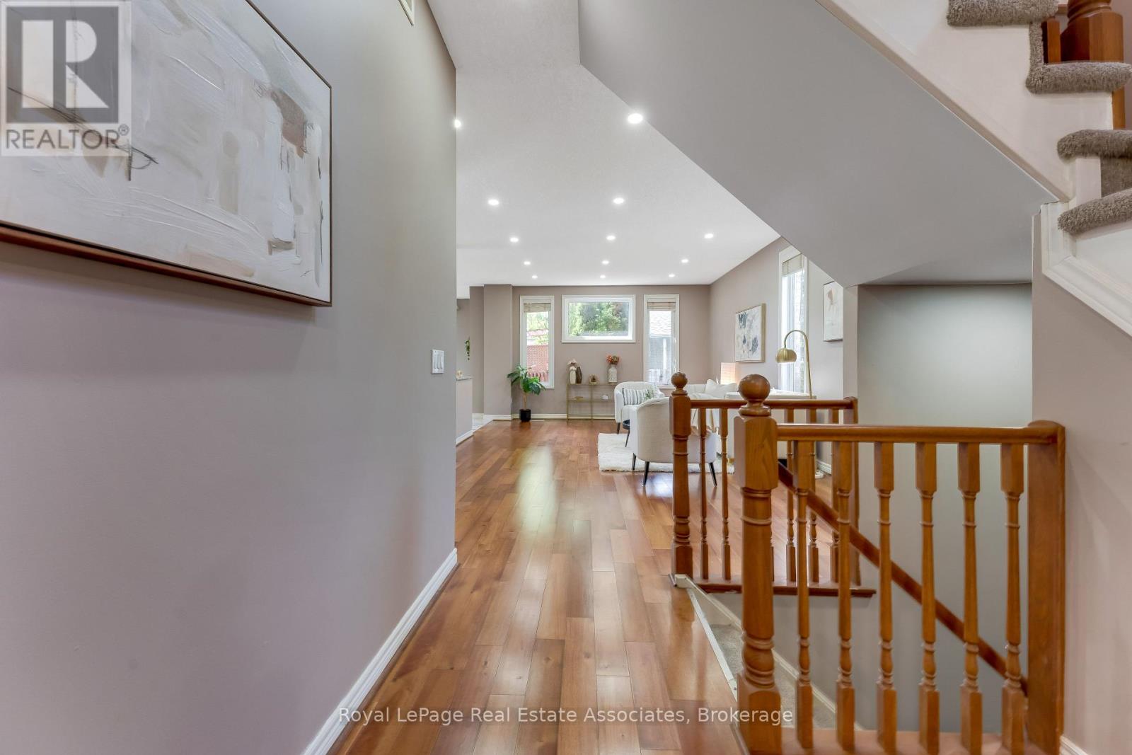 406 SANDY COVE CRESCENT - 37