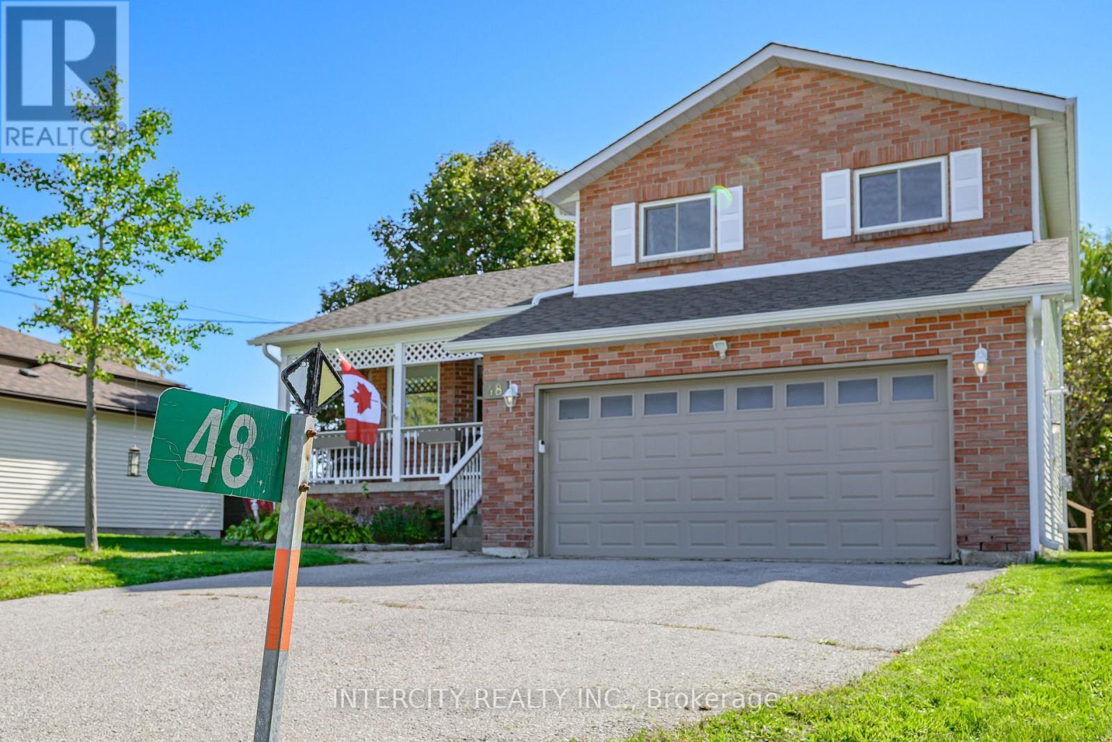 48 CHAMPLAIN BOULEVARD - 2