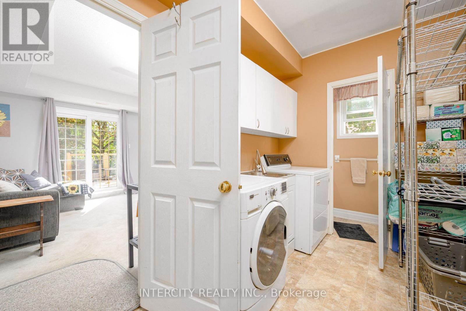 48 CHAMPLAIN BOULEVARD - 23