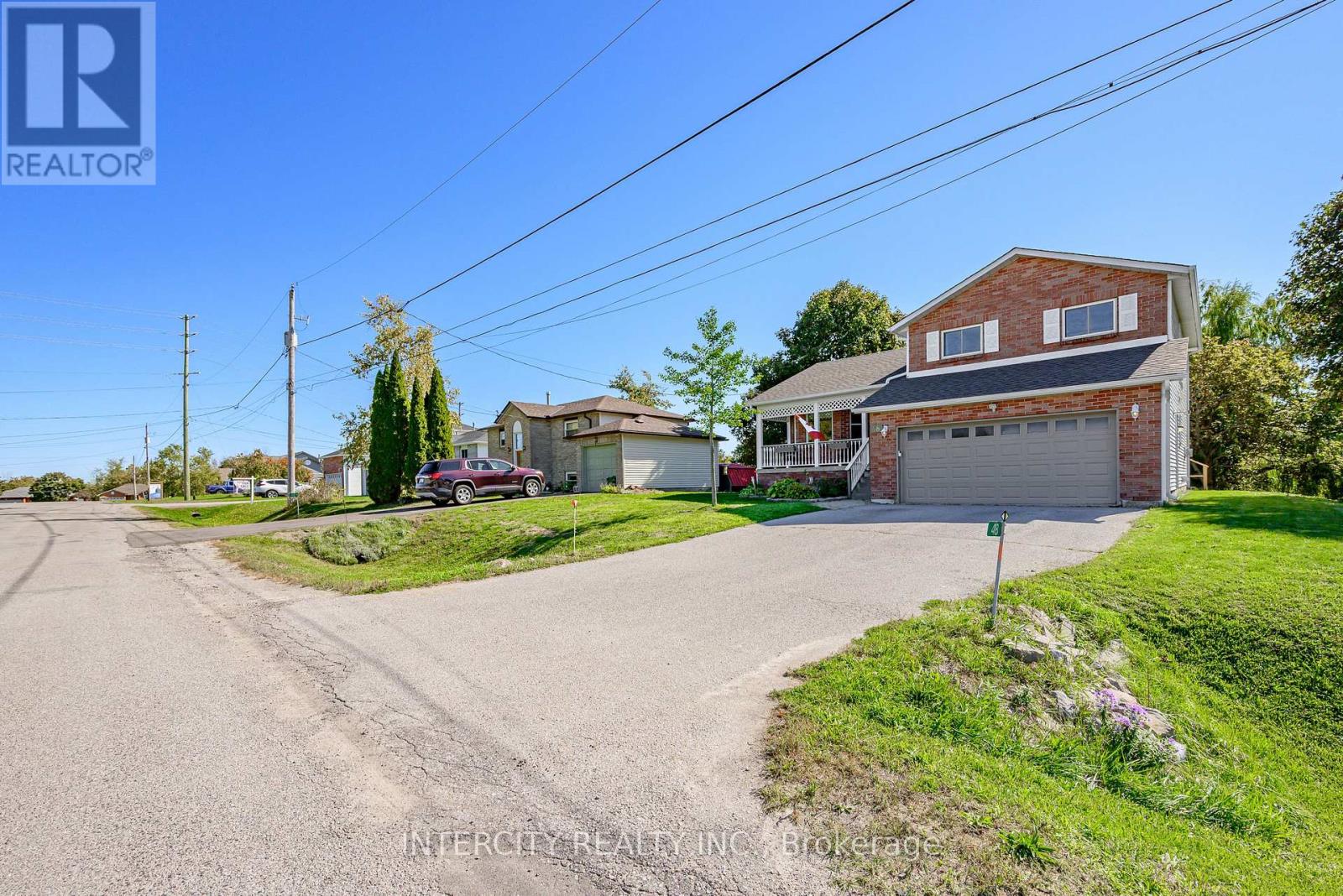 48 CHAMPLAIN BOULEVARD - 3