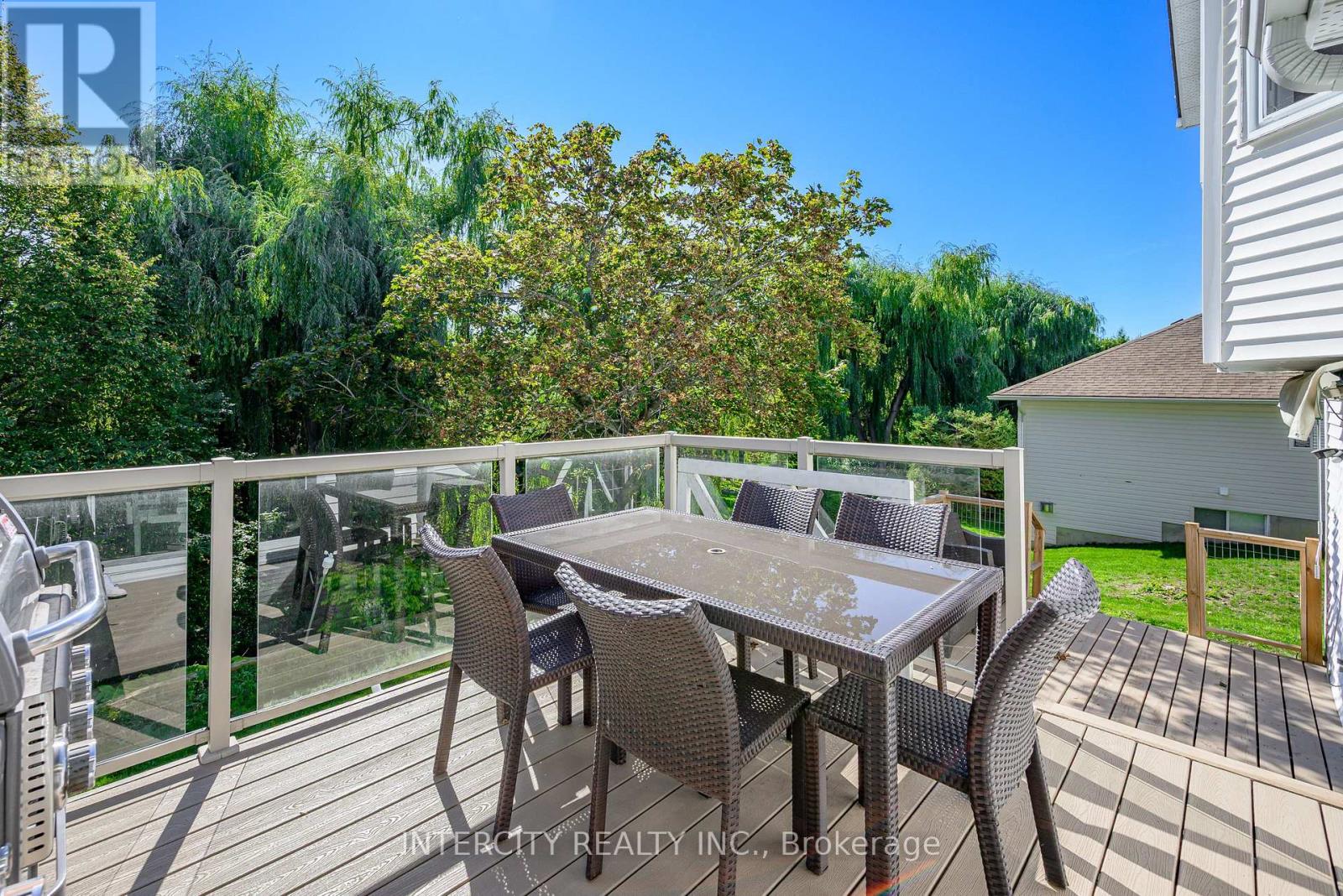 48 CHAMPLAIN BOULEVARD - Image 45