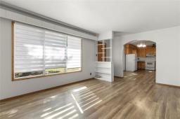 39 First Avenue N, Blumenort, MB R0A0C1 Photo 7