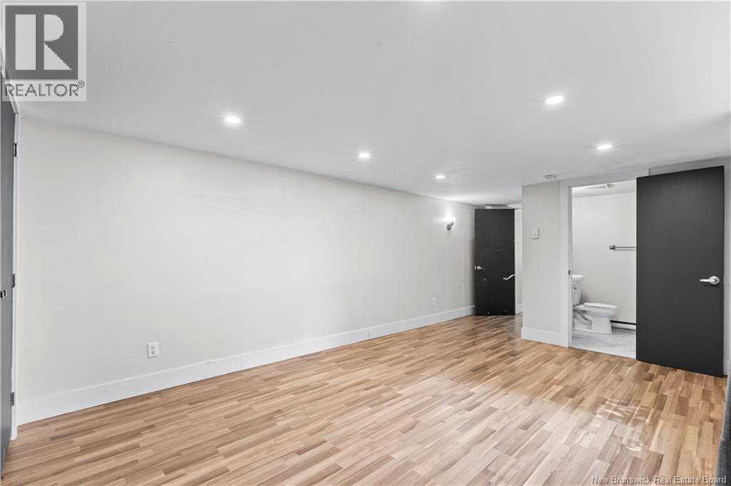 72 Hanington - Image 19