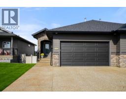 5920 24 Avenue, Camrose — photo 2