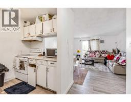 310, 405 Columbia Boulevard W - photo 4