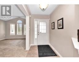 Primary Bedroom - 11 Bonavista Drive, Brampton, ON L6X0N2 Photo 6