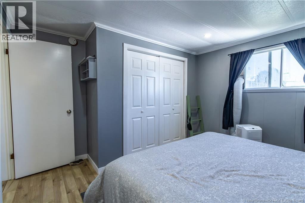 2 Orchard Crescent - 16